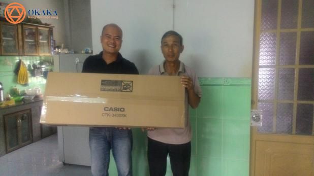 Hôm nay OKAKA đã có một chuyến vi vu tận Bà Rịa – Vũng Tàu để giao đàn organ Casio CTK-3400 cho ông Tường – ông trùm ở giáo xứ Phú Vinh (giáo phận Bà Rịa).