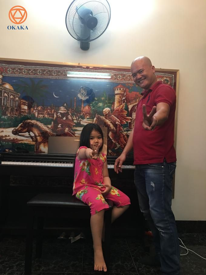 Giáng Sinh năm nay, OKAKA đã có chuyến giao đàn piano điện Yamaha YDP-143 cho anh Vũ ở Vũng Tàu.
