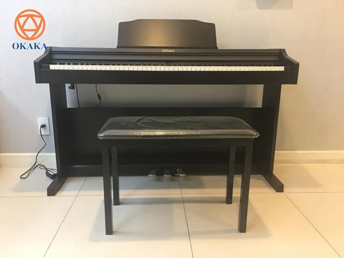 Chiều tối hôm qua, OKAKA đã đến giao đàn piano điện Roland RP-302 cho chị Hương ở khu chung cư Lexington Residence, phường An Phú, quận 2.