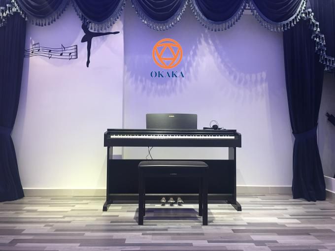 Hôm qua, OKAKA đã đến Trường Năng khiếu Sài Gòn ở Sky Center, Tân Bình giao đàn piano điện Yamaha YDP-143 cho chị Trang để phục vụ việc dạy học năng khiếu cho các bé.