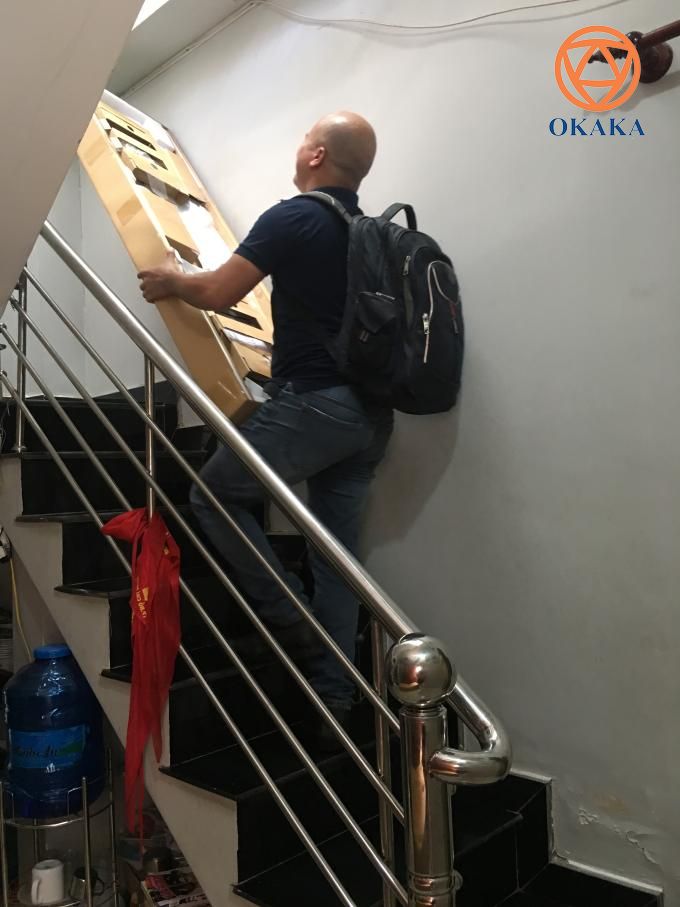 Hôm nay OKAKA đã đến giao đàn piano điện Roland RP-102 cho anh Cường ở Thủ Đức như một món quà tặng cô con gái tốt nghiệp lớp 9.